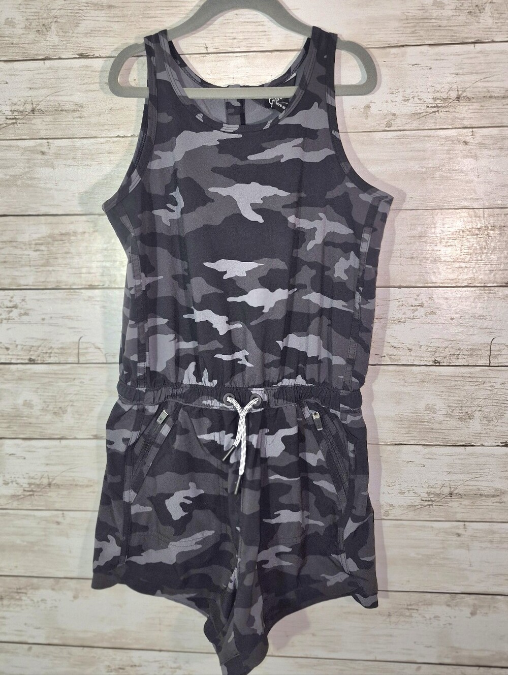 Athleta Girl Gray Camo Romper With Tie Waist And Zippered Pockets Size M(8/10)
